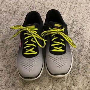 ***SOLD***7.5 sketcher sneakers